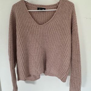 Vneck sweater size M